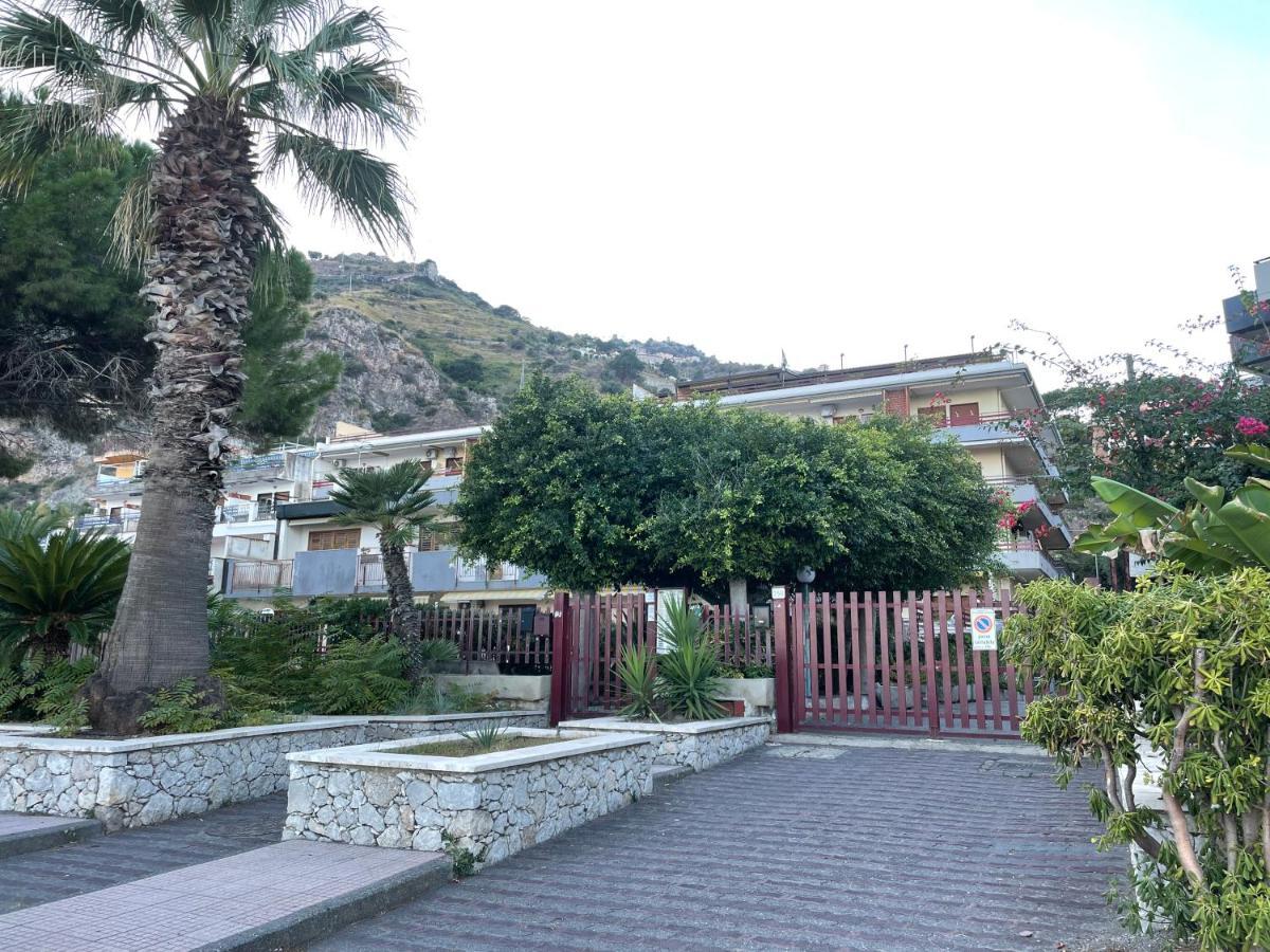 Incantevole Appartamento Taormina Sant'Alessio Siculo Eksteriør billede